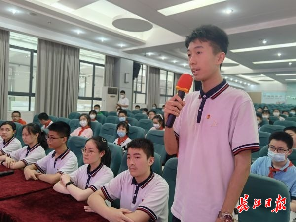 吴老师2.png